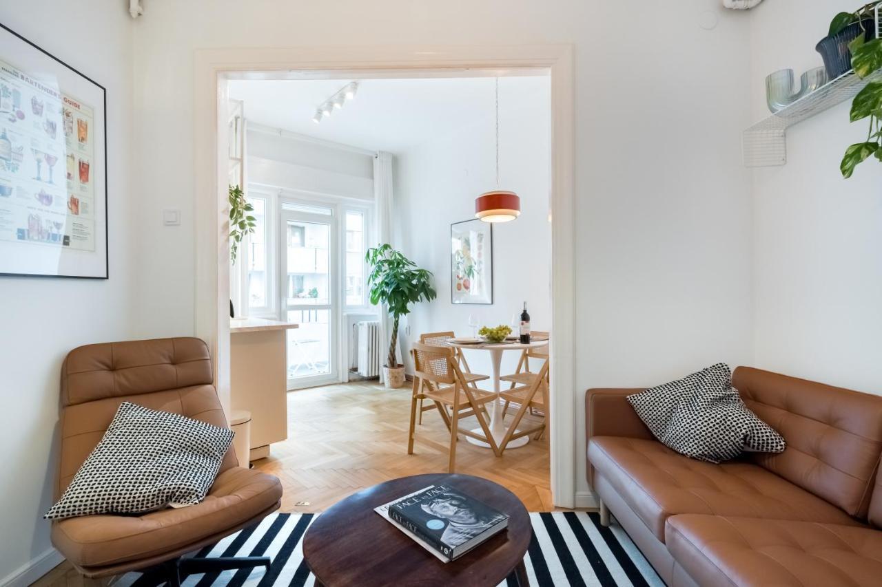 Cismigiu Serenity: 1Br Flat With Scenic Balcony Bucharest Exterior photo