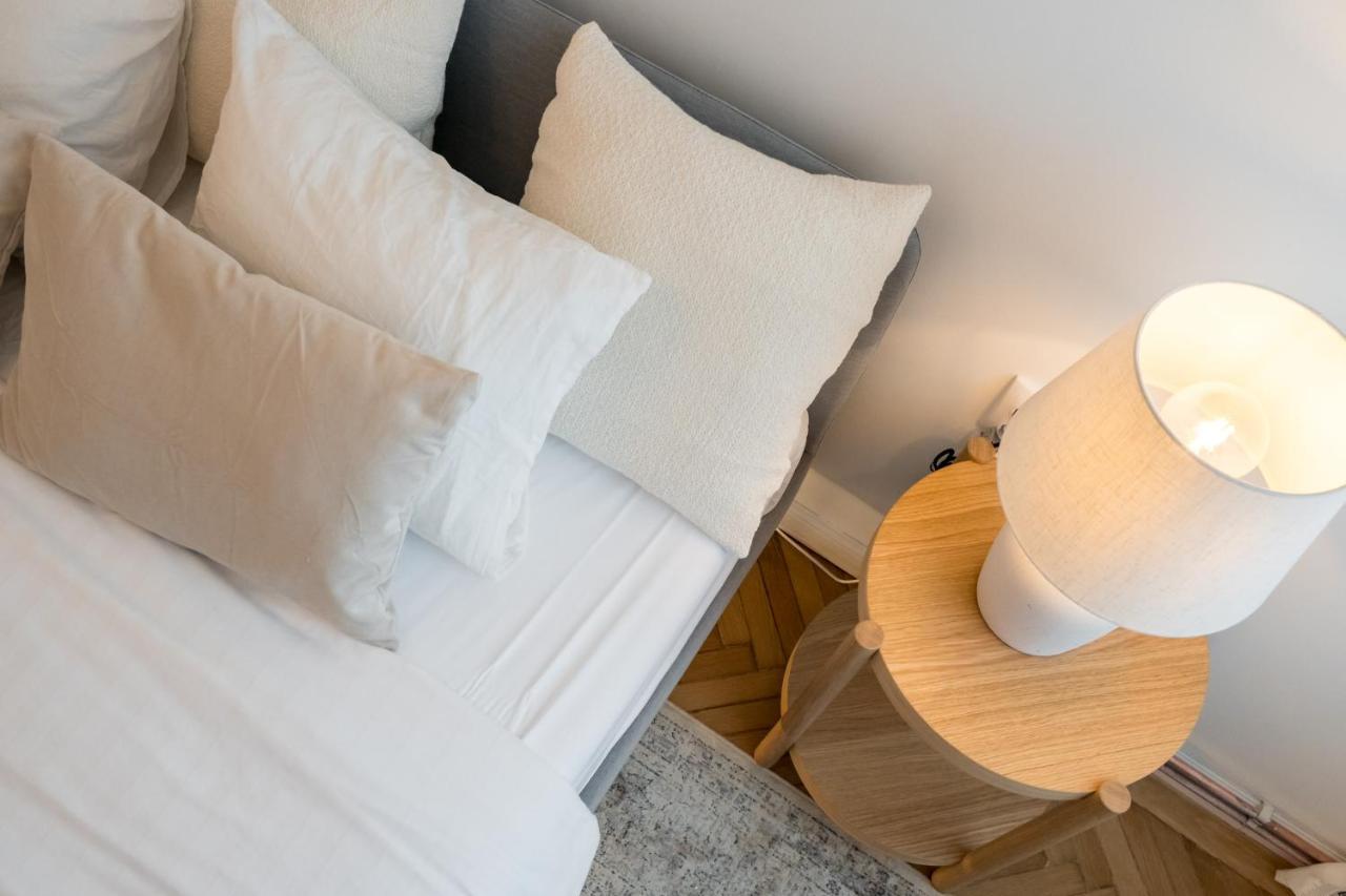 Cismigiu Serenity: 1Br Flat With Scenic Balcony Bucharest Exterior photo