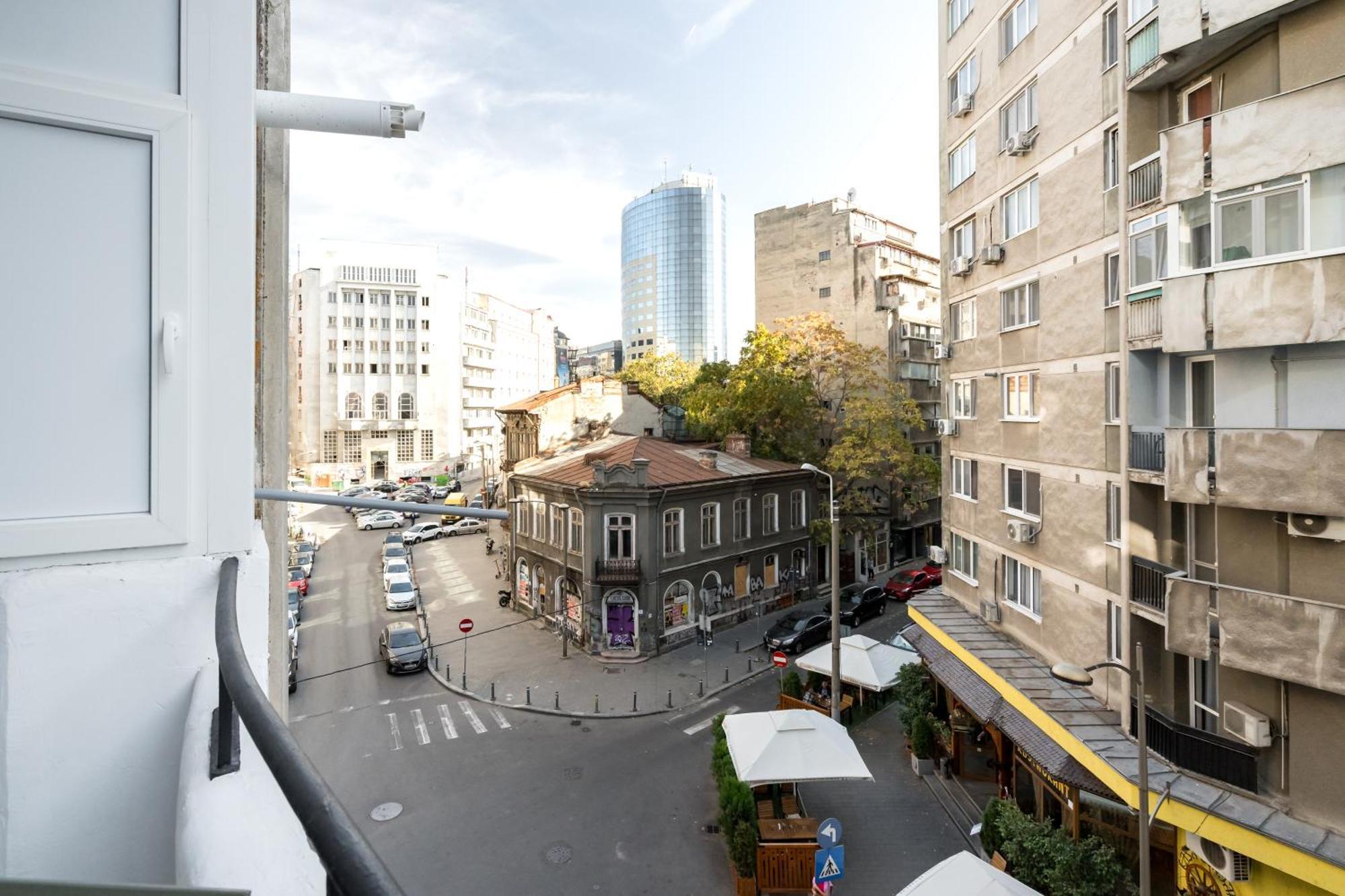 Cismigiu Serenity: 1Br Flat With Scenic Balcony Bucharest Exterior photo